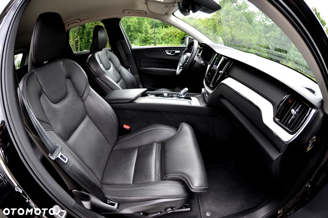 Volvo XC 60 B4 D AWD Inscription - 15