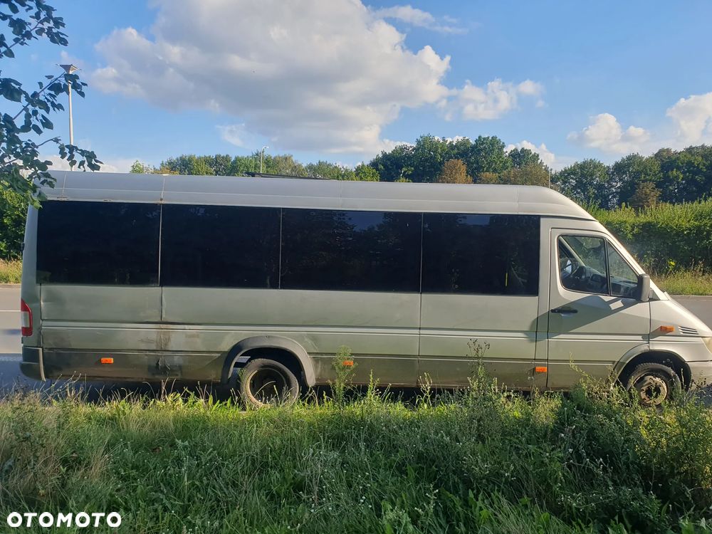 Mercedes-Benz Sprinter 411 - 4