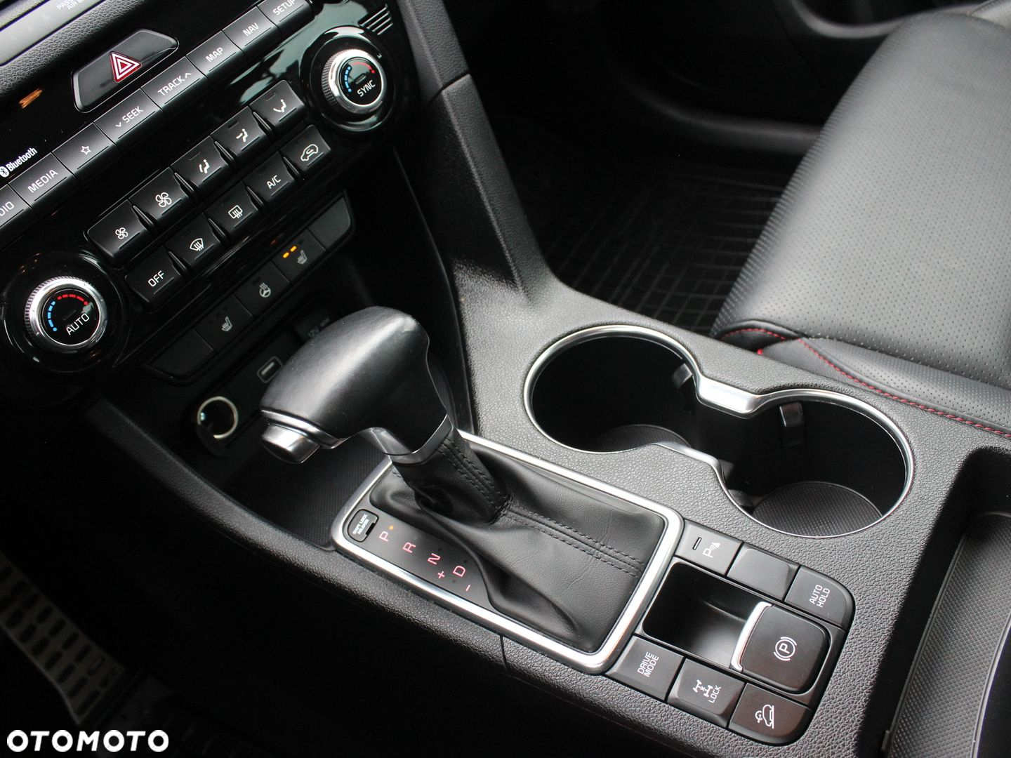 Kia Sportage - 10