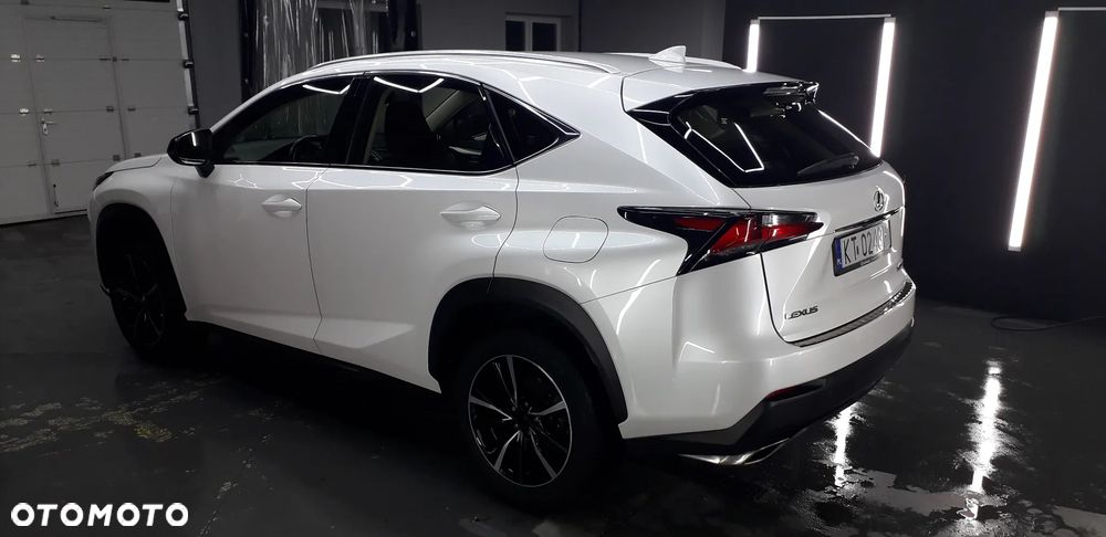 Lexus NX 200t Elite AWD - 3