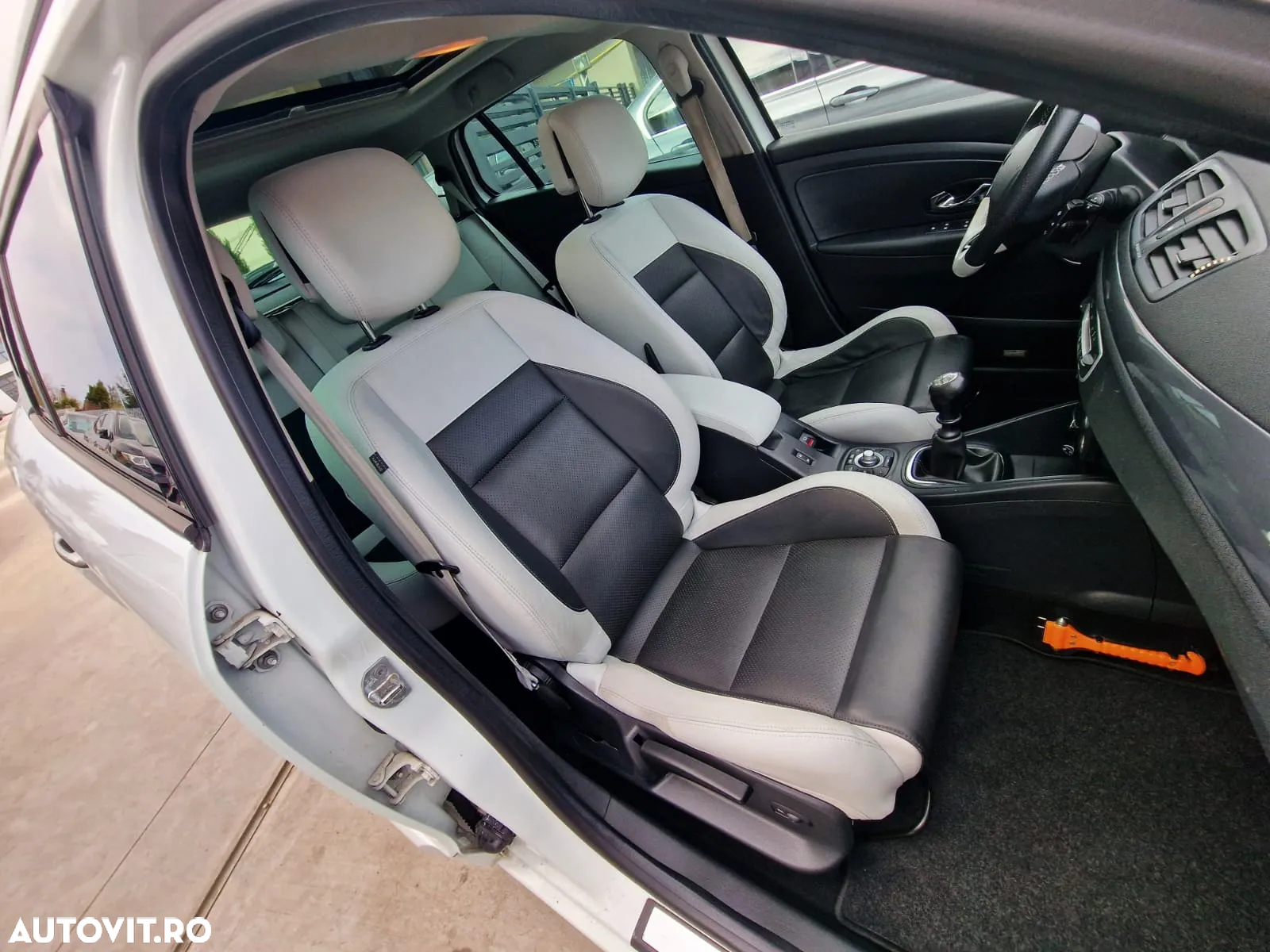 Renault Megane ENERGY dCi 110 GT LINE - 11