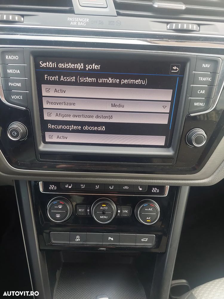 Volkswagen Touran - 19