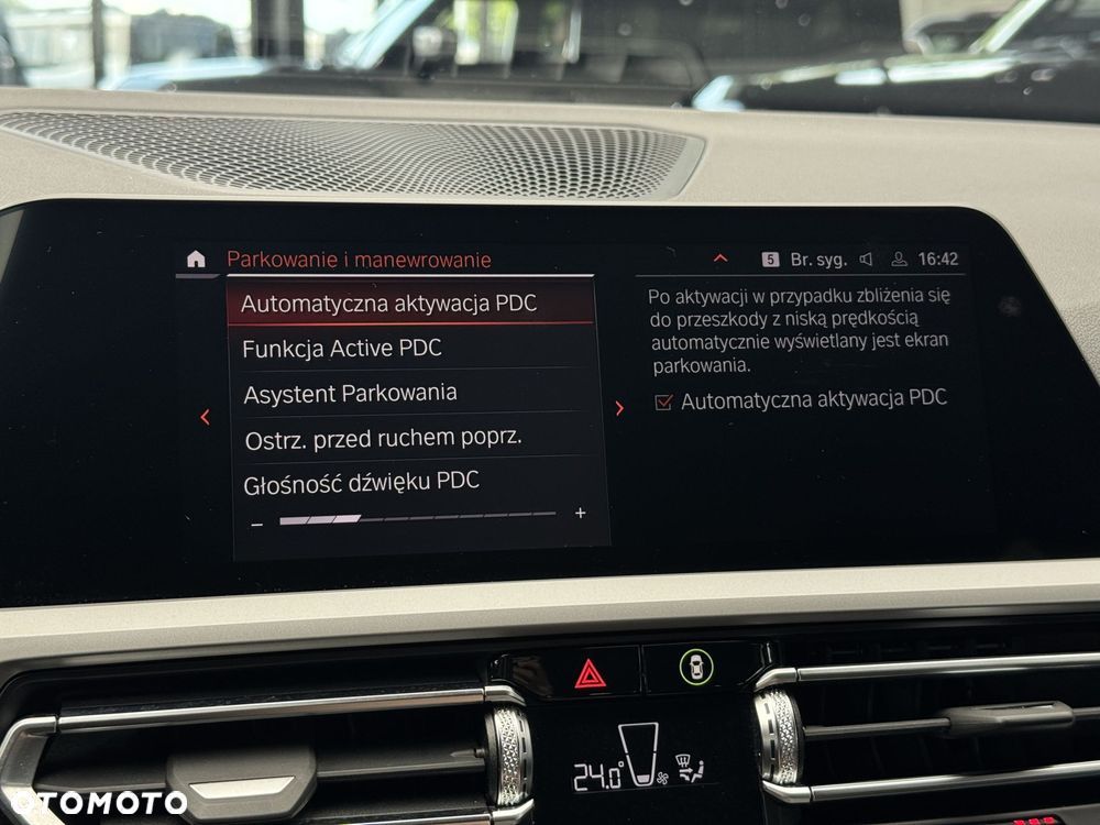 BMW Seria 3 318i - 36