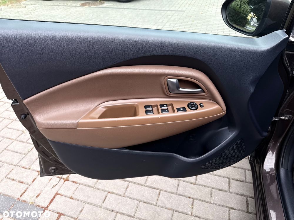 Kia Rio 1.4 Platinum Edition - 32