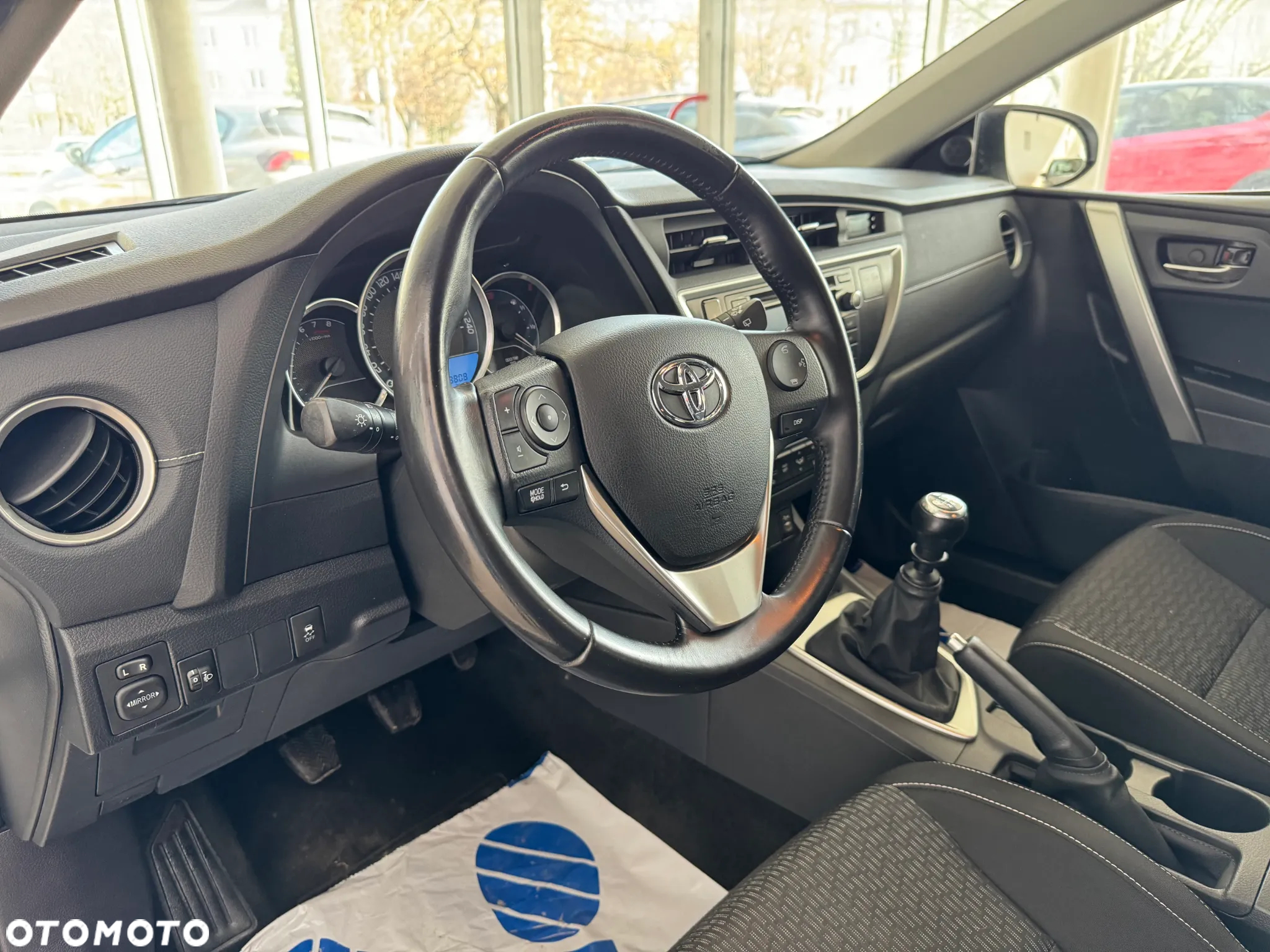 Toyota Auris 1.6 Valvematic Touring Sports Edition - 21