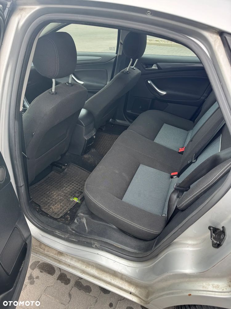 Ford Mondeo 1.6 TDCi Trend - 21