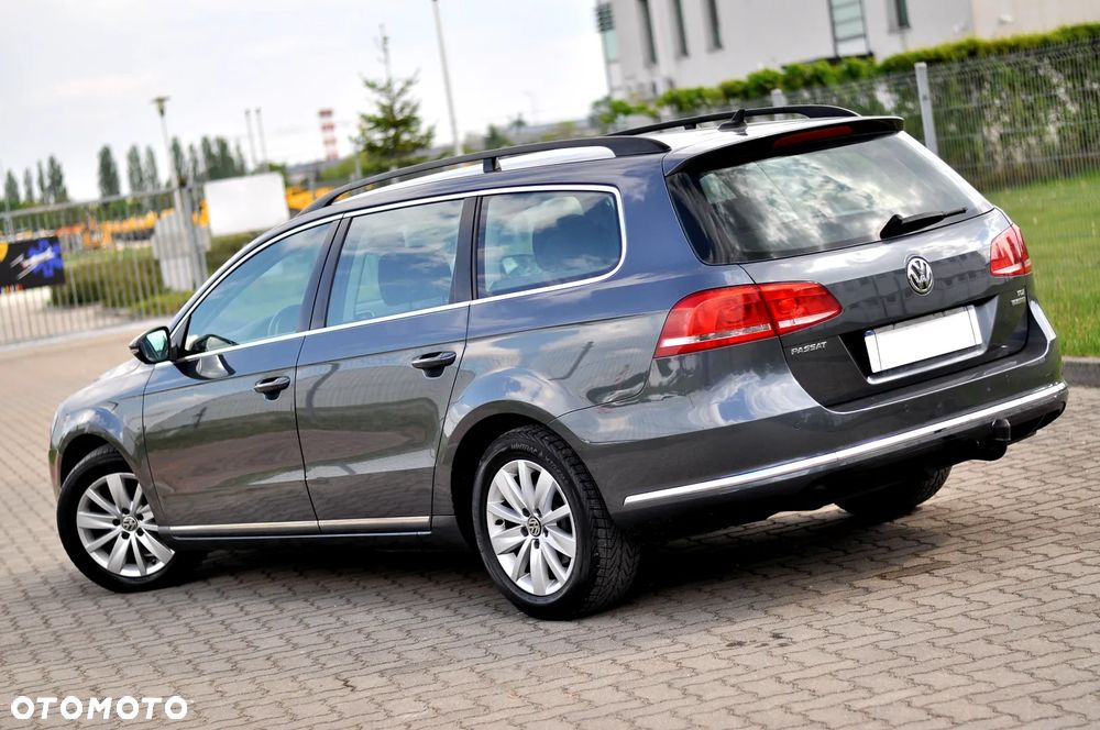 Volkswagen Passat - 8