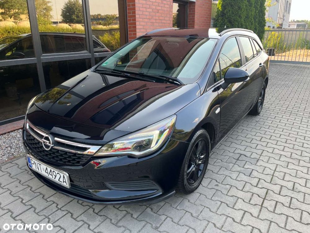 Opel Astra 1.4 Turbo Edition - 1