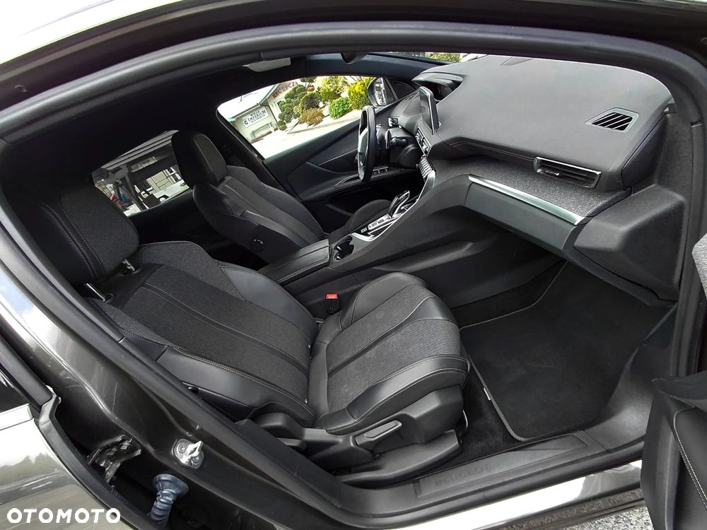 Peugeot 3008 1.5 BlueHDi GT Pack S&S EAT8 - 30