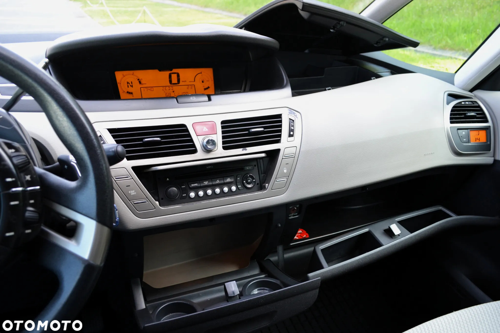 Citroën C4 Picasso 1.6 HDi FAP ESG6 Confort - 16
