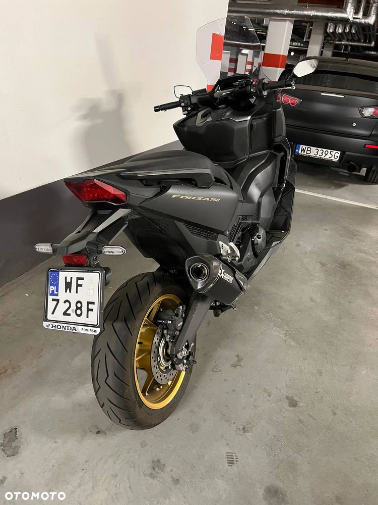 Honda NSS - 8