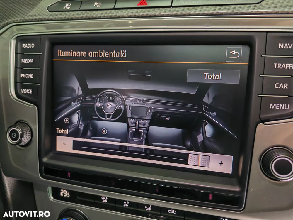 Volkswagen Passat Alltrack 2.0 TDI SCR 4Motion DSG (BMT) - 29