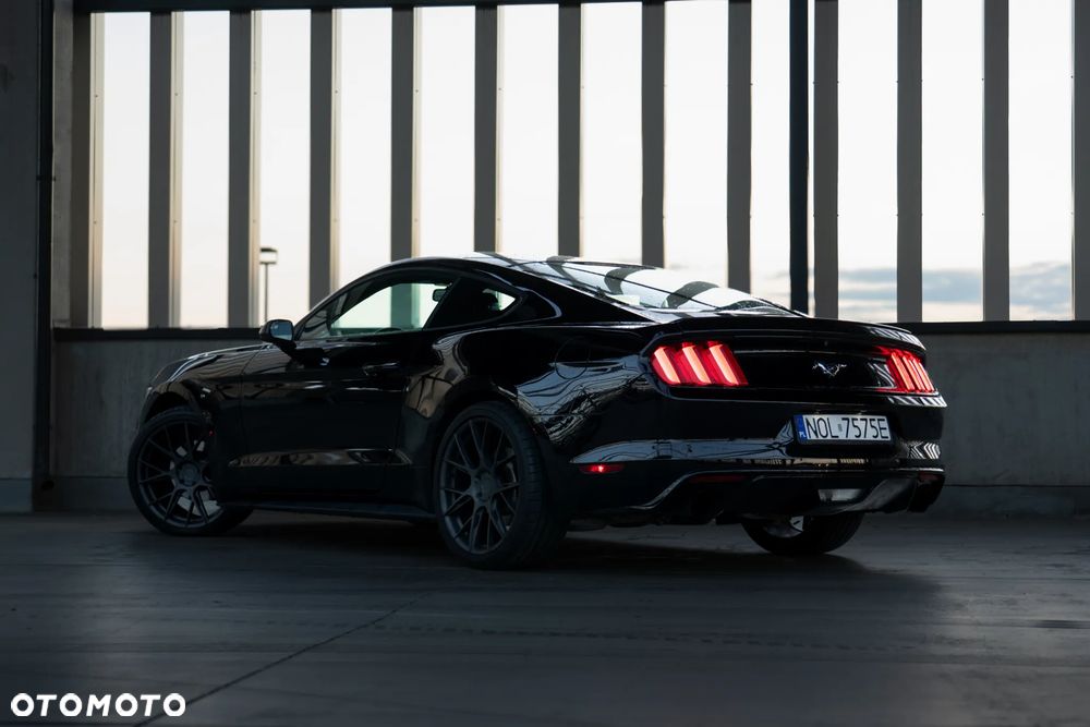 Ford Mustang 2.3 EcoBoost - 14