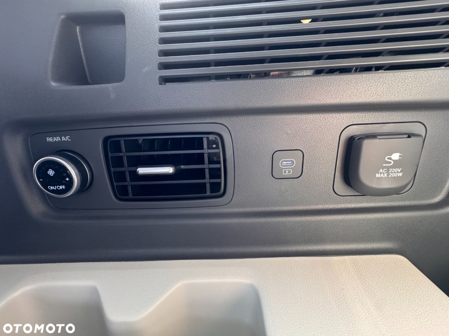 Hyundai Santa Fe - 23