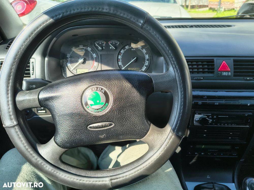 Skoda Octavia 1.6 - 6