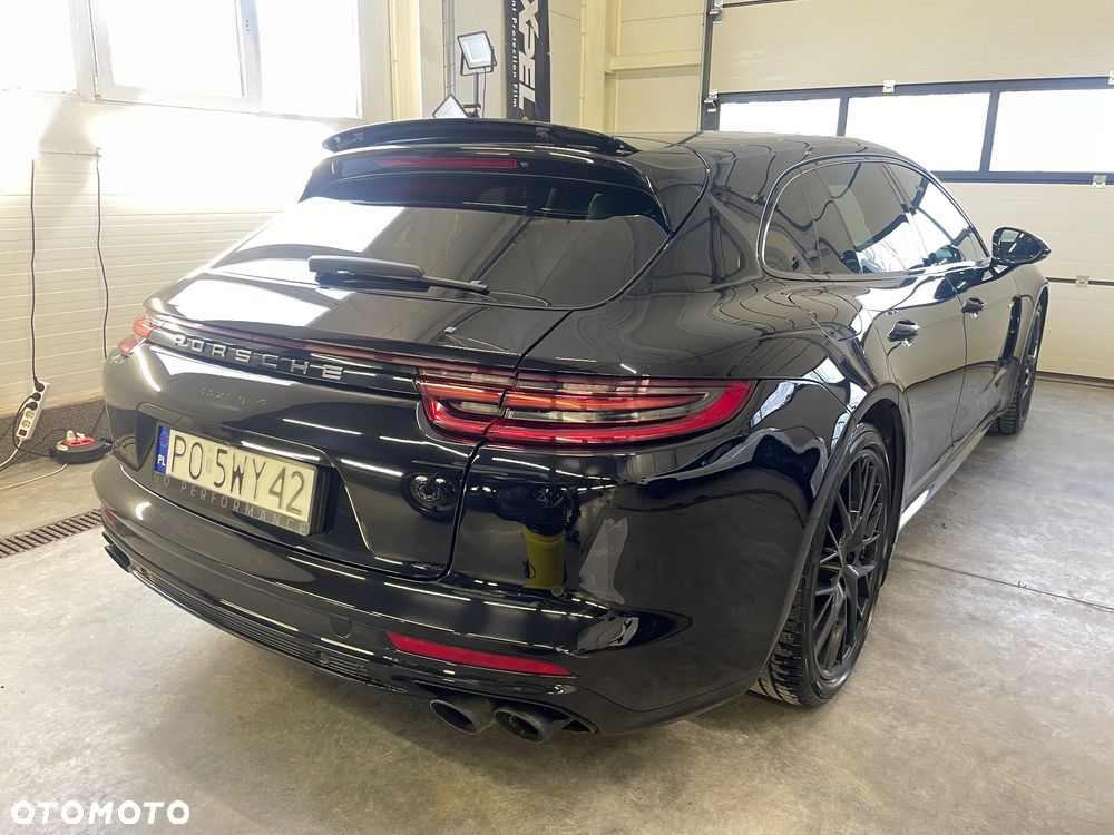 Porsche Panamera - 14