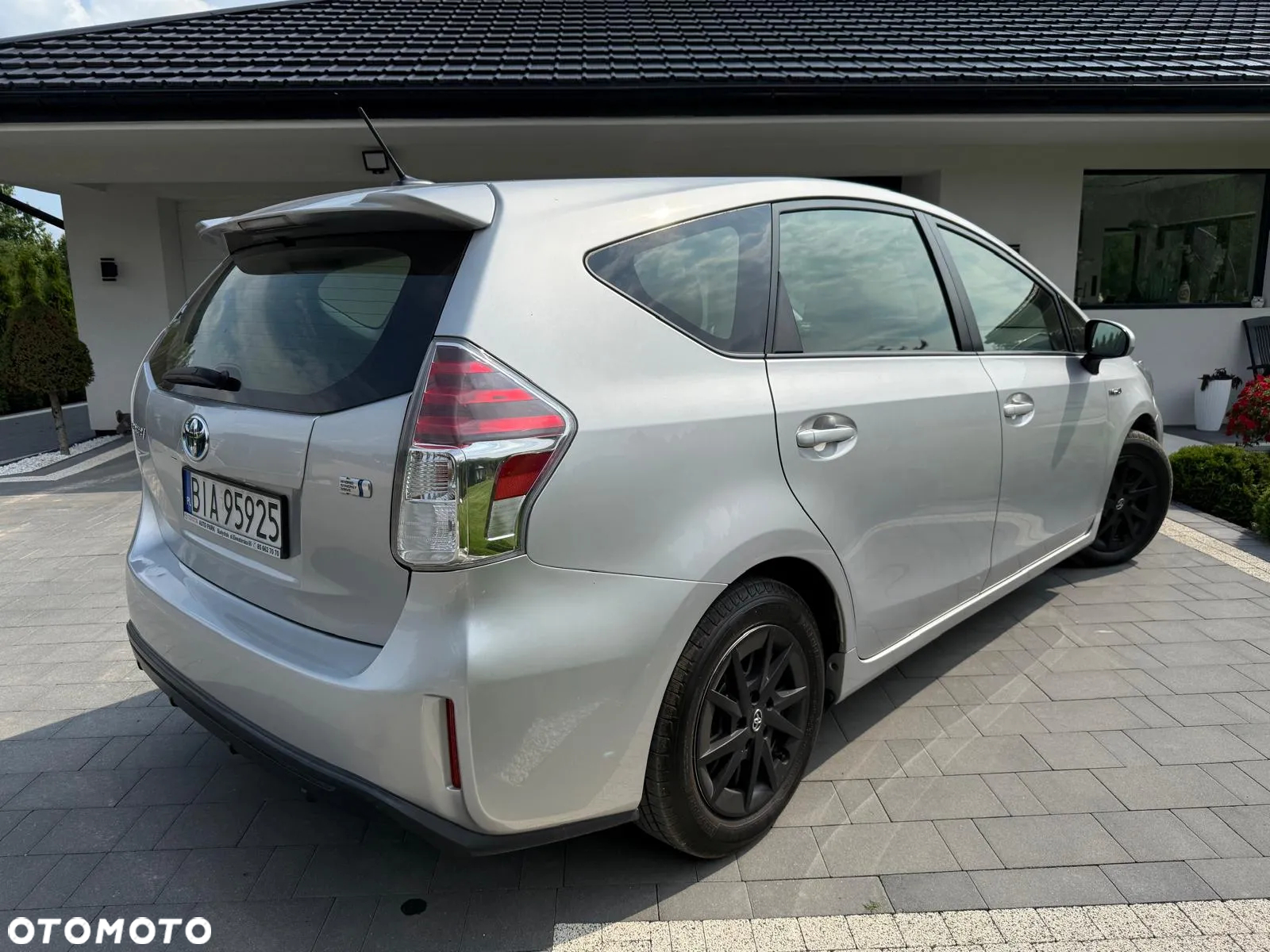 Toyota Prius+ - 7