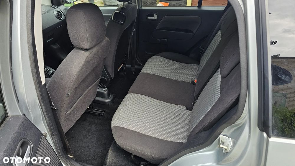 Ford Fusion 1.4 + - 11