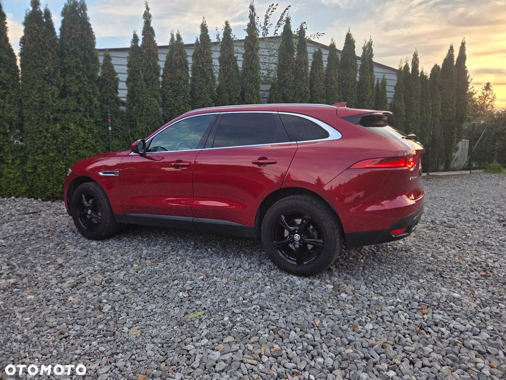 Jaguar F-Pace - 11