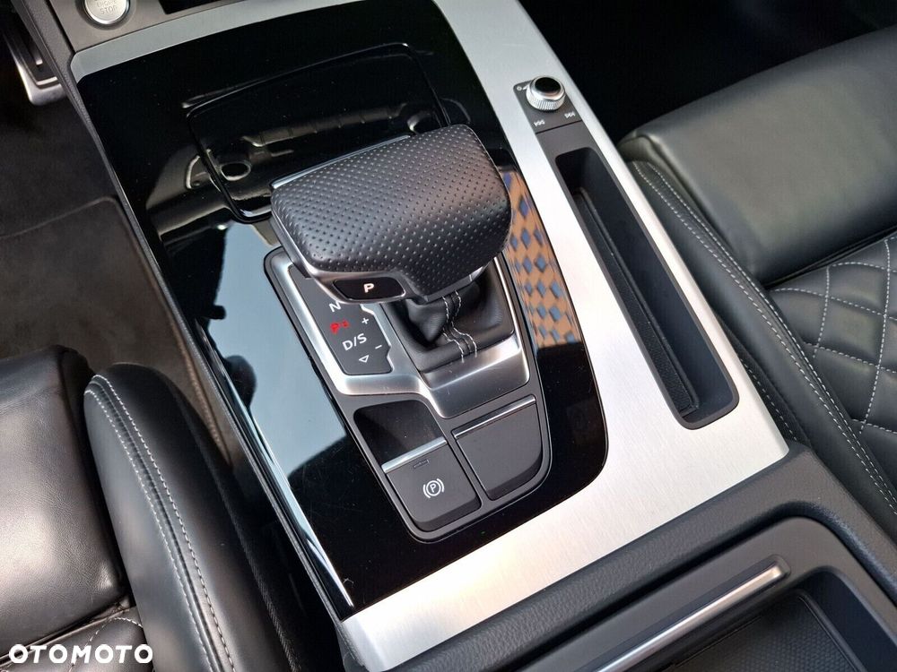 Audi Q5 Sportback - 32