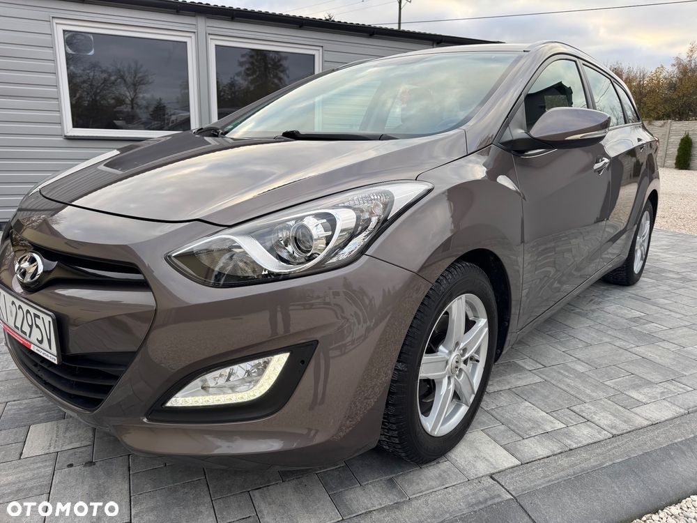 Hyundai i30 1.6 GDI Premium - 12