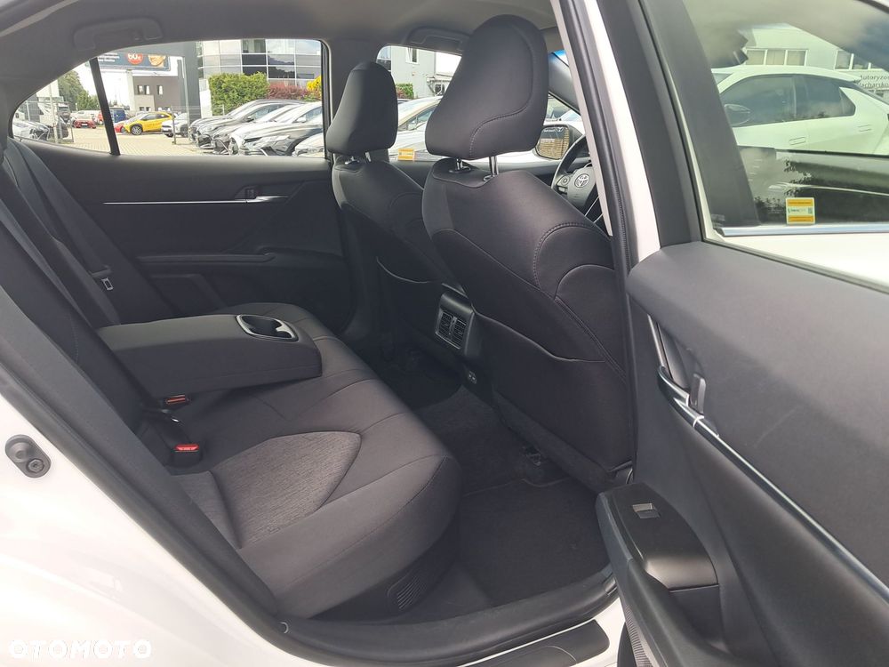 Toyota Camry 2.5 Hybrid Comfort CVT - 19