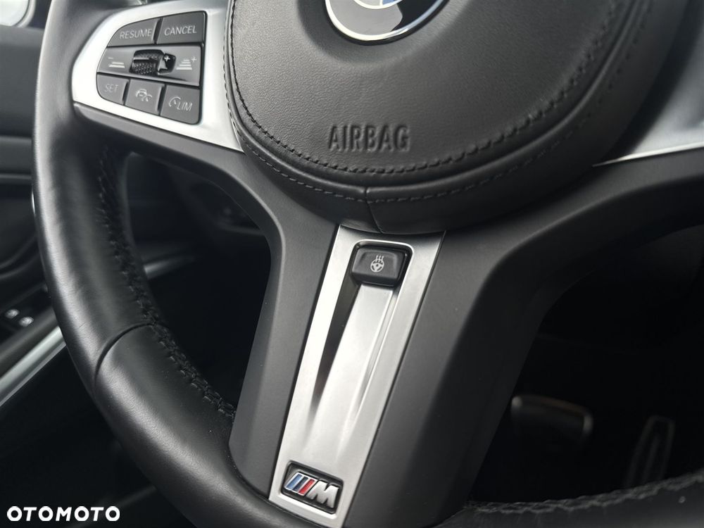 BMW Seria 3 320d xDrive - 13