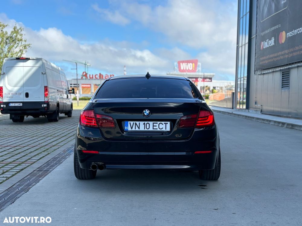 BMW Seria 5 525d Sport-Aut. - 11