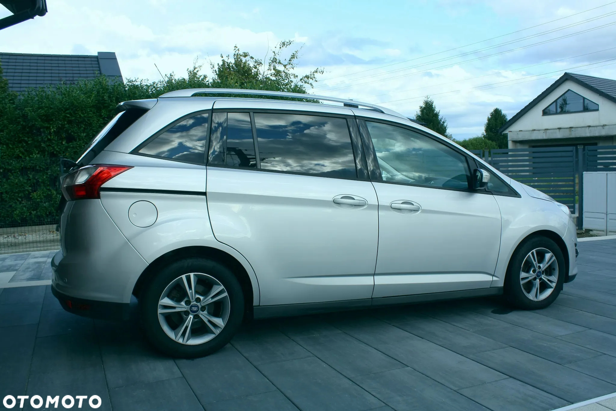 Ford Grand C-MAX 1.6 TDCi Start-Stop-System SYNC Edition - 13