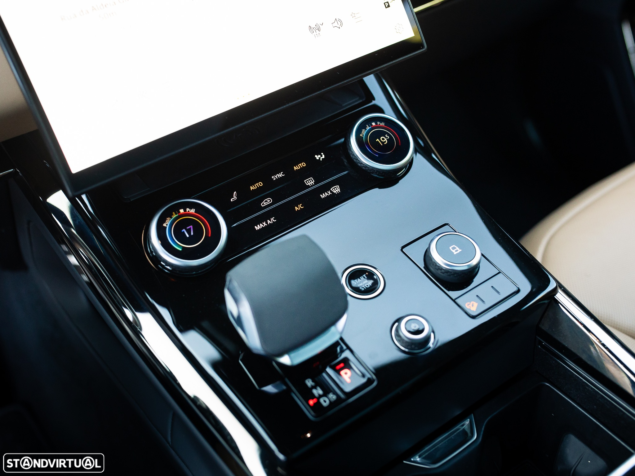 Land Rover Range Rover Sport D300 Dynamic SE - 37