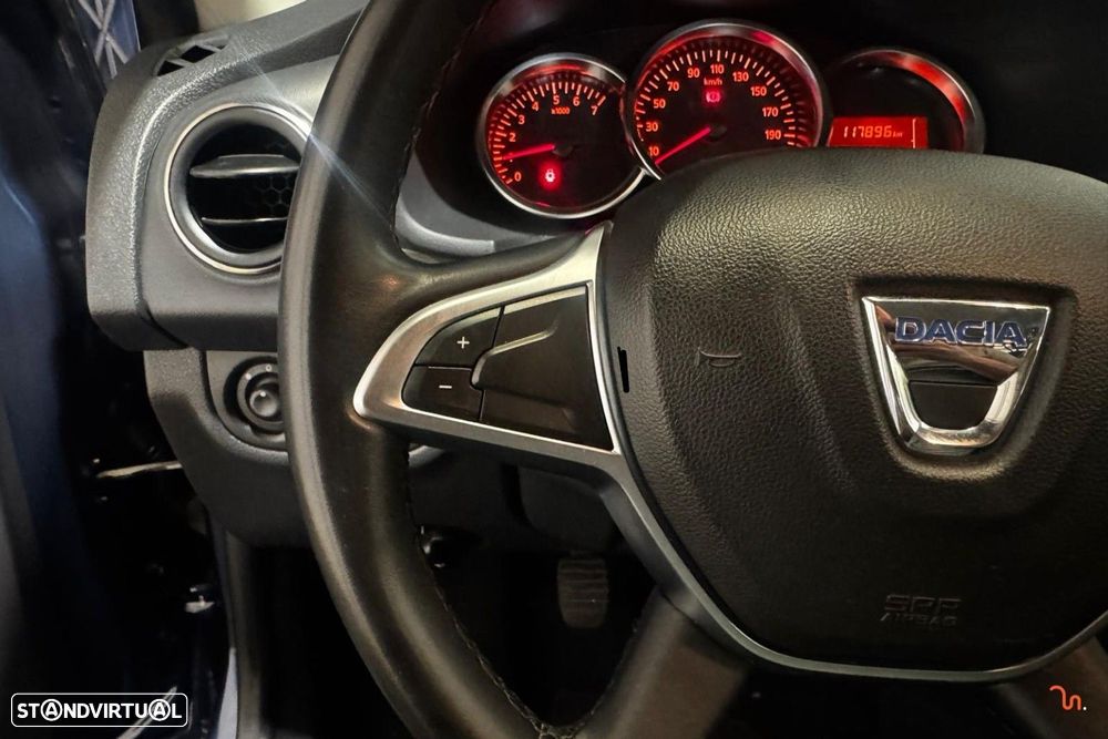Dacia Sandero - 8
