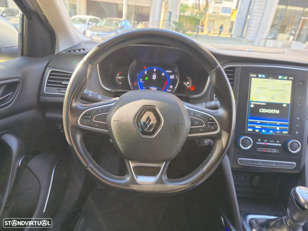 Renault Mégane Sport Tourer BLUE dCi 115 BOSE EDITION - 23