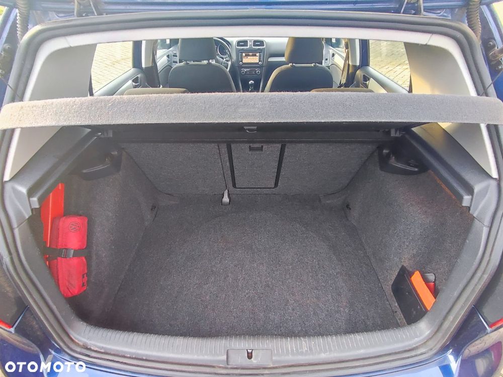 Volkswagen Golf 1.6 TDI Highline - 8