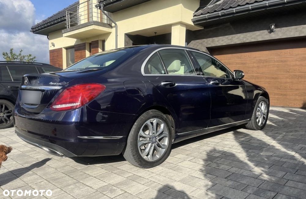 Mercedes-Benz Klasa C 300 7G-TRONIC - 6