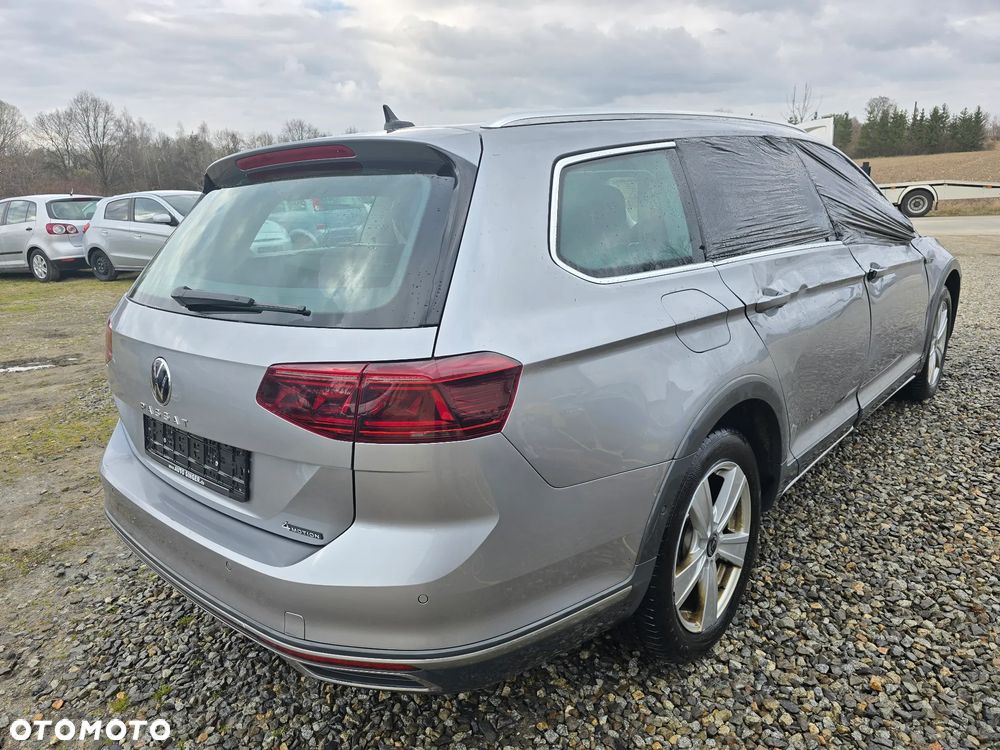 Volkswagen Passat Alltrack 2.0 TDI SCR DSG 4Motion - 4