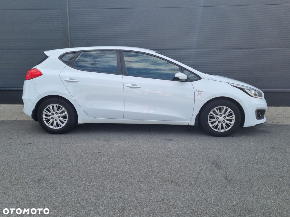 Kia Ceed - 7