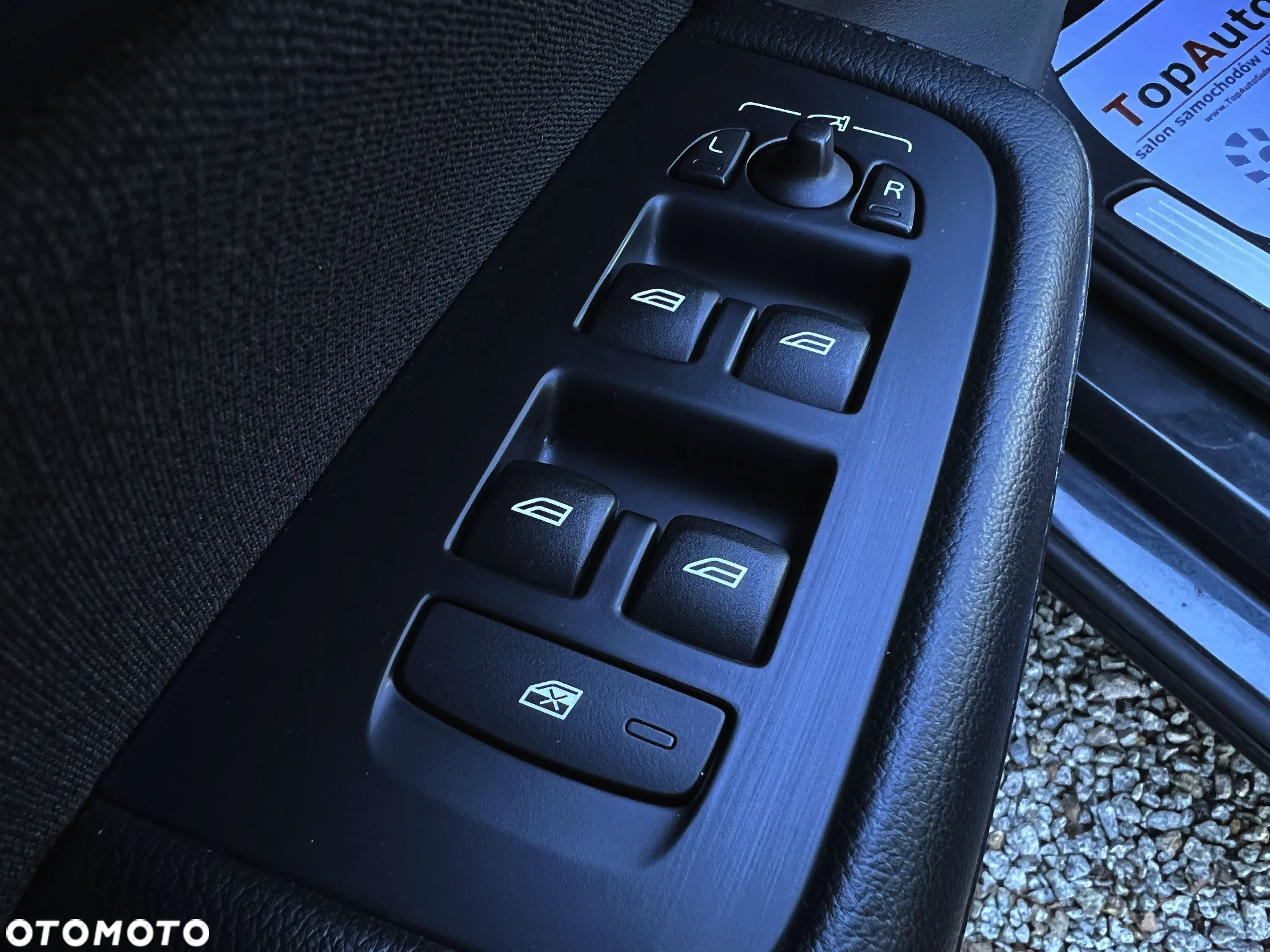 Volvo V60 D4 Momentum - 23