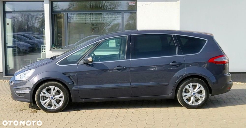 Ford S-Max - 17