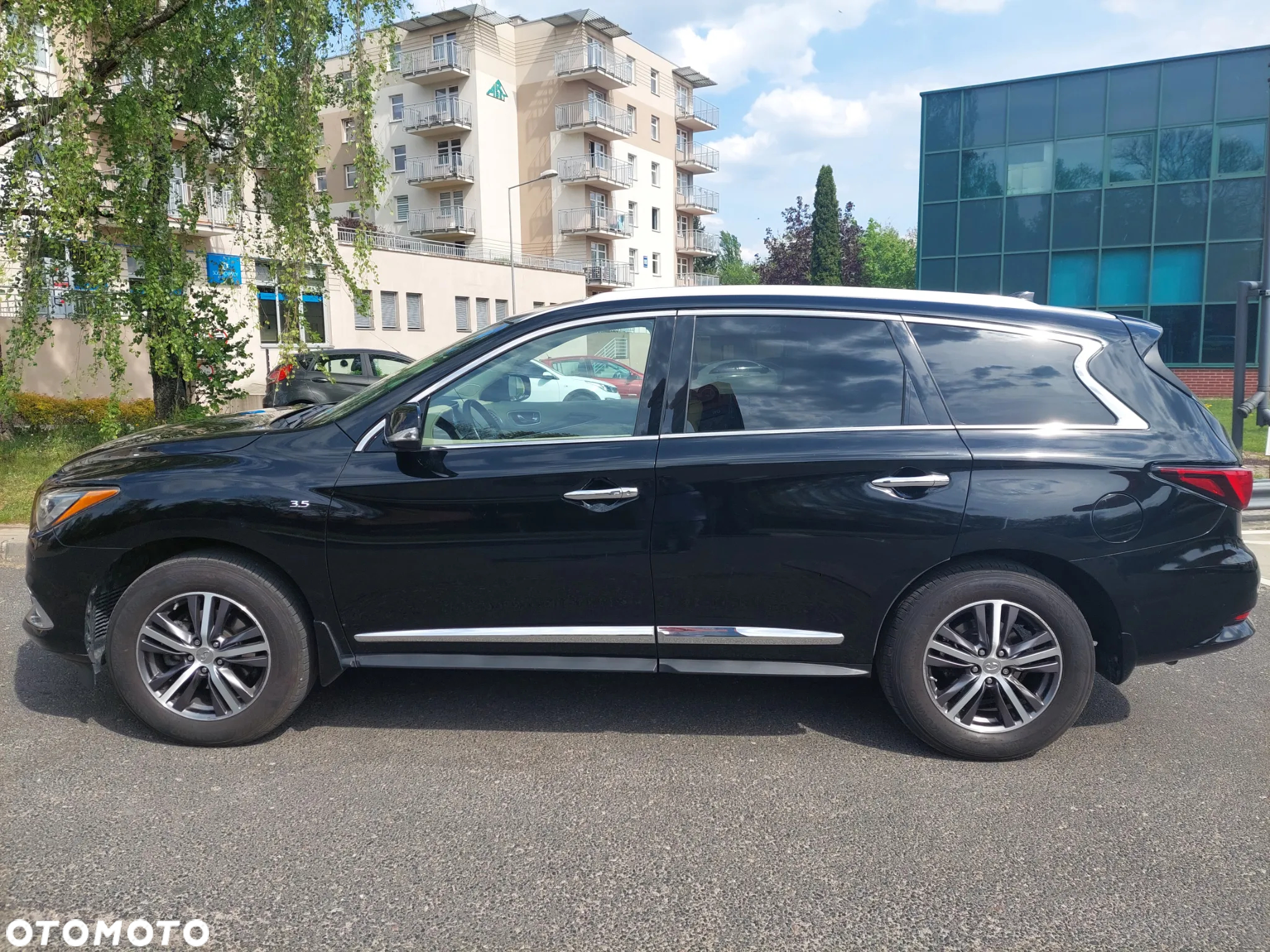 Infiniti QX60 - 3