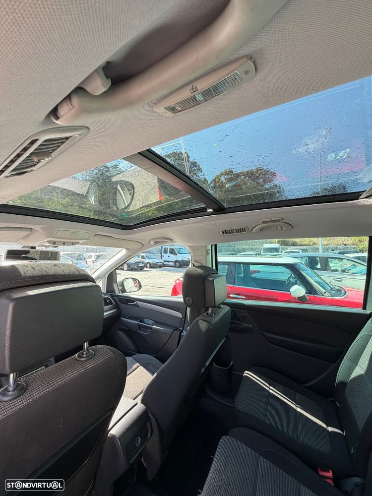 VW Sharan 2.0 TDI Highline - 11