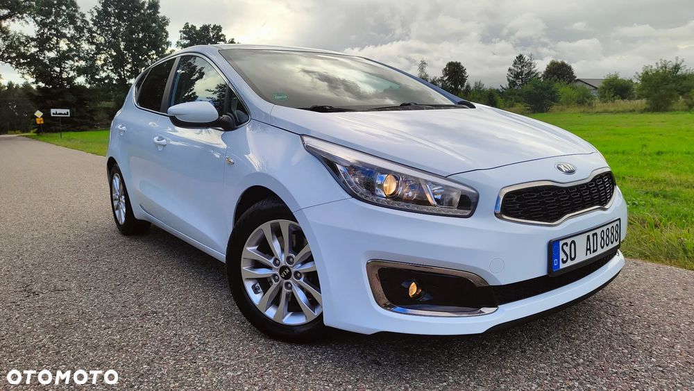 Kia Ceed 1.6 GDI Business Line - 18