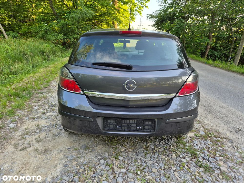 Opel Astra 1.6 Active - 24
