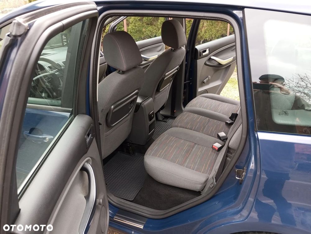 Ford C-MAX 1.6 TDCi Ghia - 11