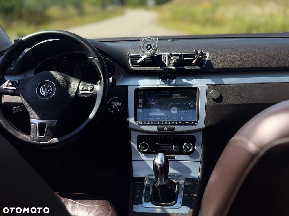 Volkswagen Passat - 7