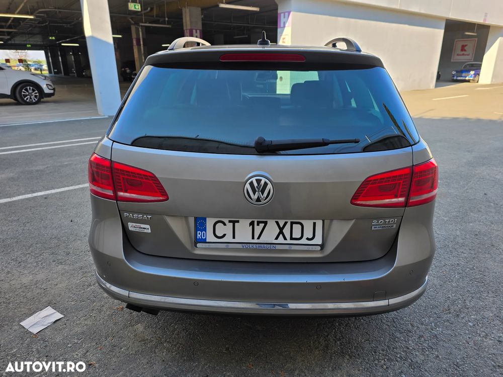 Volkswagen Passat Variant 2.0 TDI BlueMotion Technology DSG Comfortline - 4