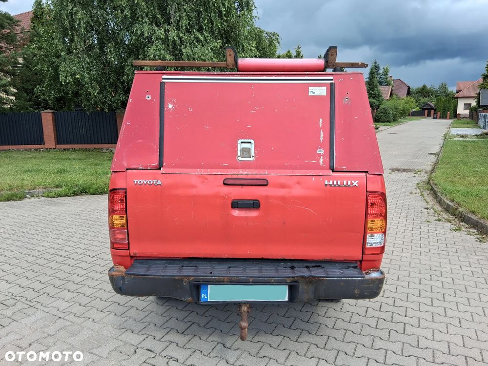 Toyota Hilux 2.5 D-4D DLX - 14
