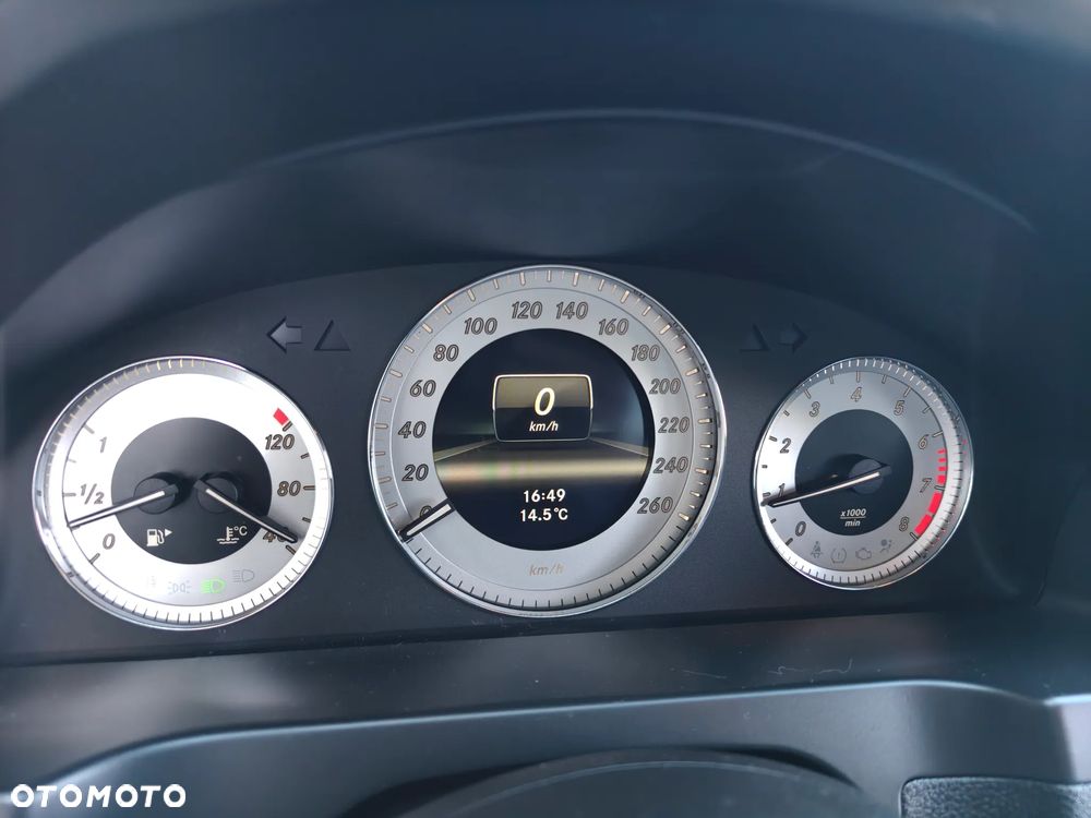 Mercedes-Benz Klasa C 180 Kompressor Classic - 14