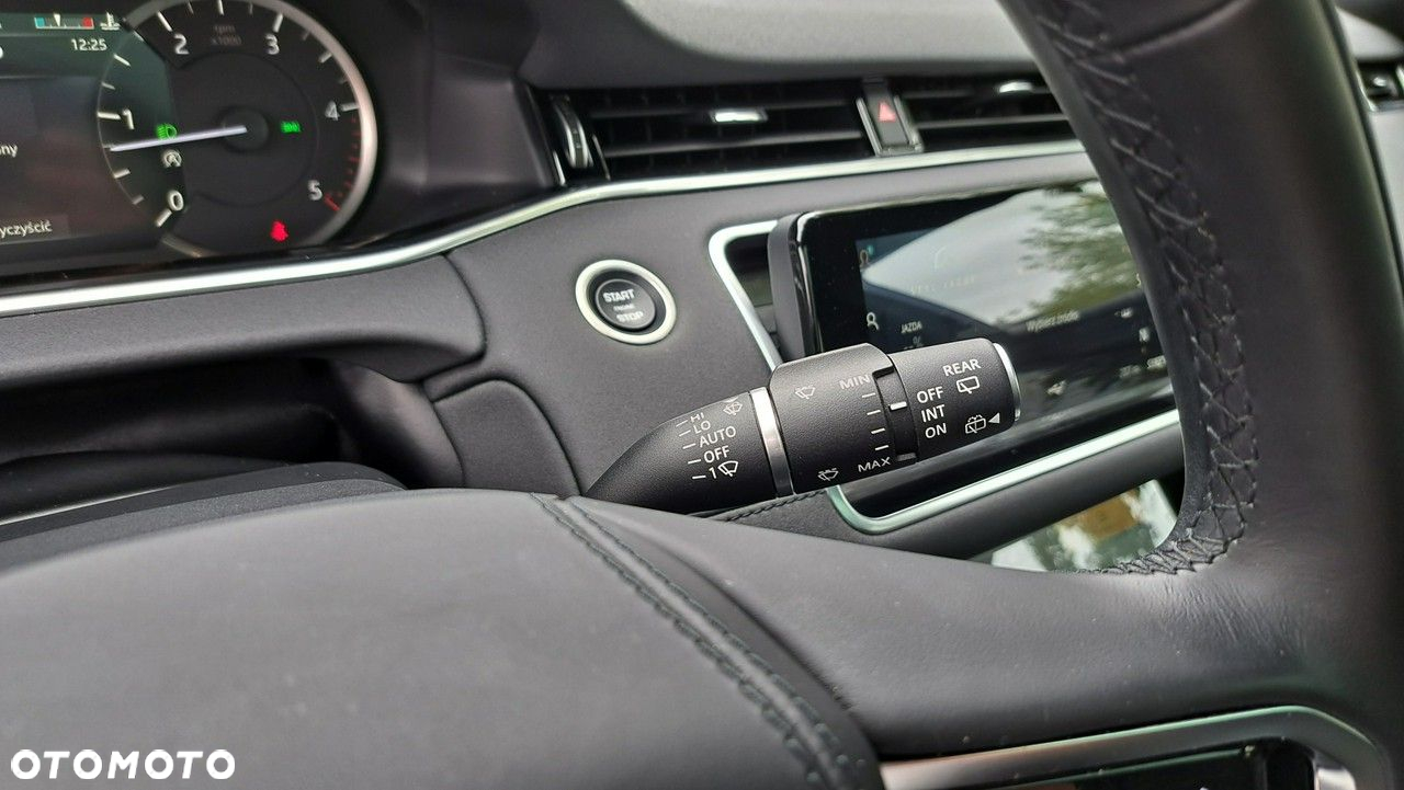 Land Rover Range Rover Evoque - 28