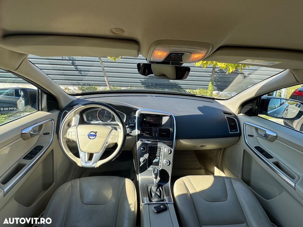 Volvo XC 60 D4AWD Kinetic - 8