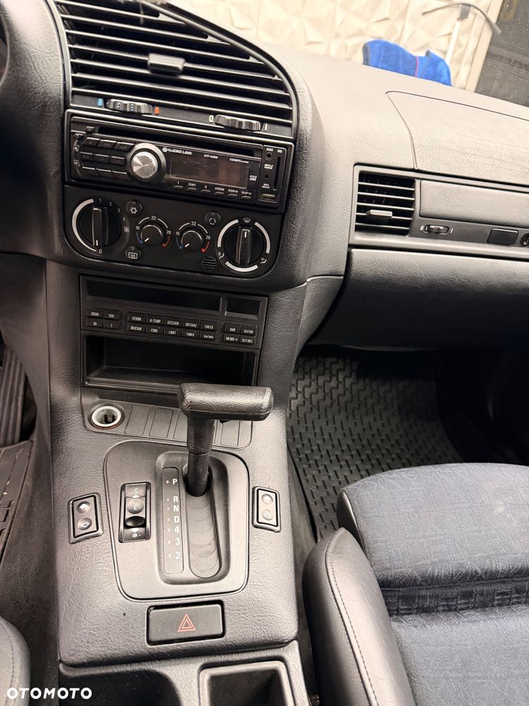 BMW Seria 3 - 13